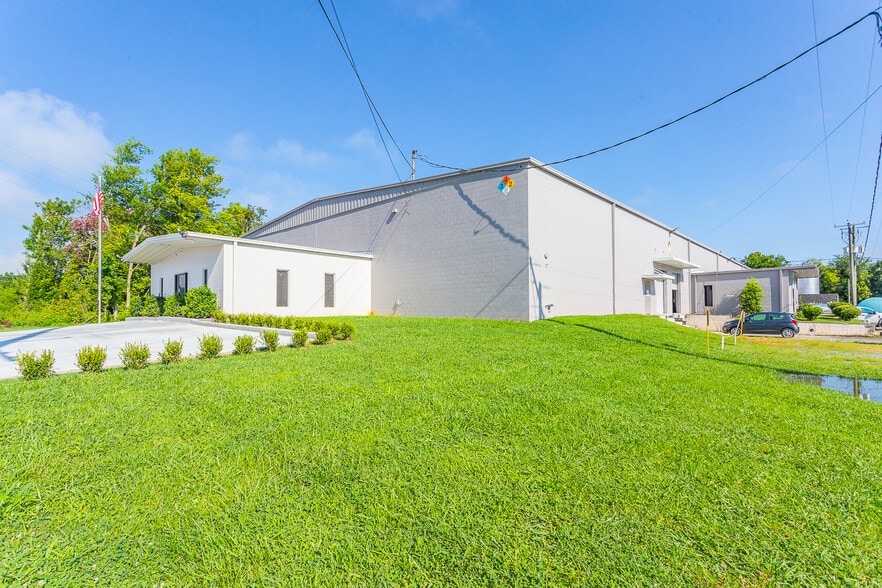 506 Bear Creek Rd, Dalton, GA for sale - Building Photo - Image 1 of 109