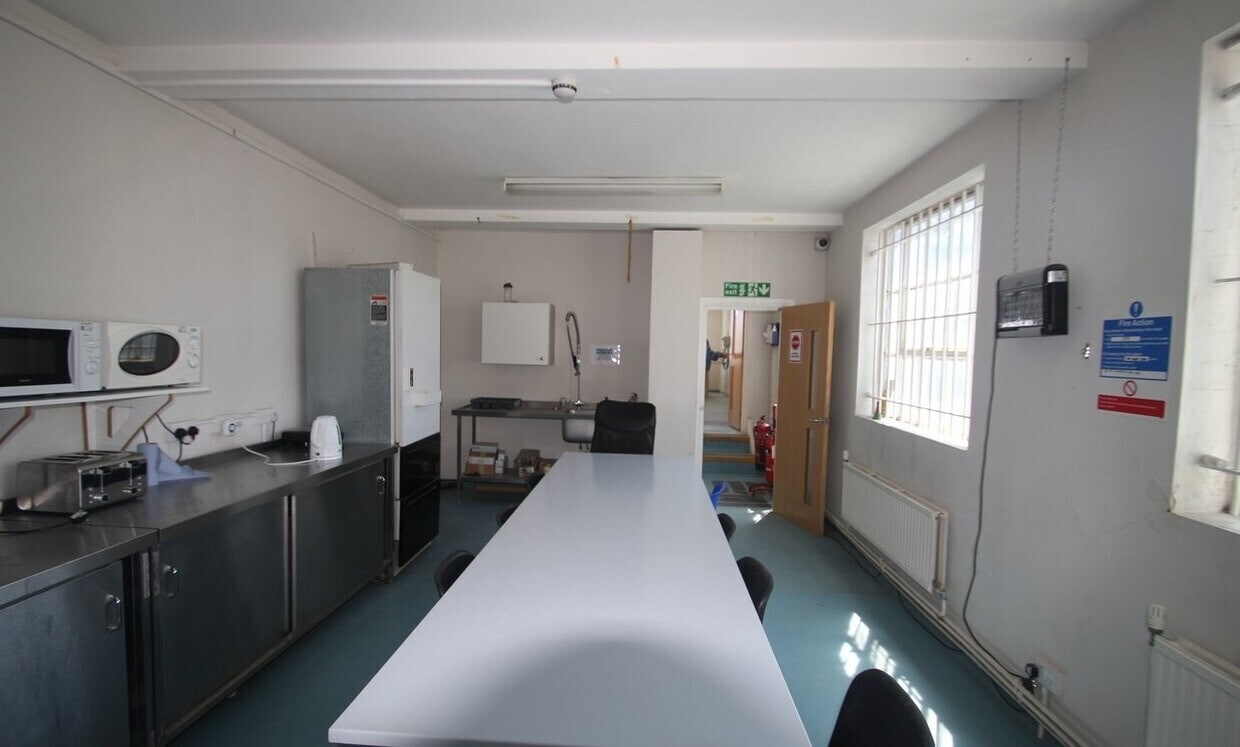 101-113 Scrubs Ln, London for lease Building Photo- Image 1 of 6