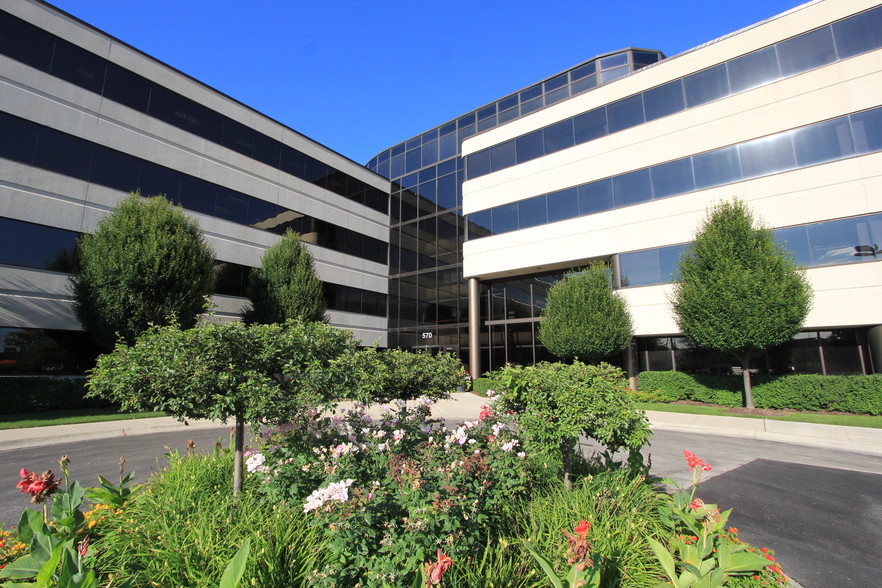 570 Lake Cook Rd, Deerfield, IL, 60015 - Office Space For Lease ...