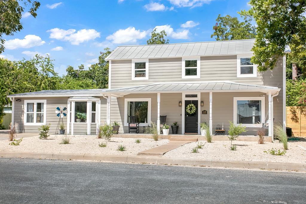 110 W Hackberry St, Fredericksburg, TX for sale Building Photo- Image 1 of 1