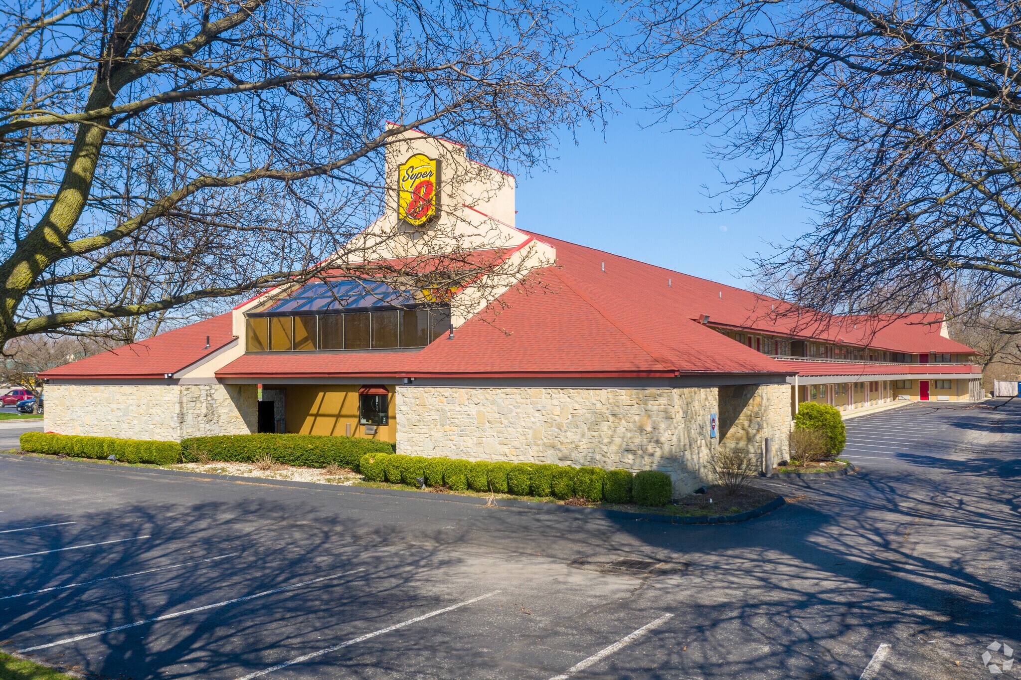 1951 Broad Ave, Findlay, OH for sale Primary Photo- Image 1 of 1