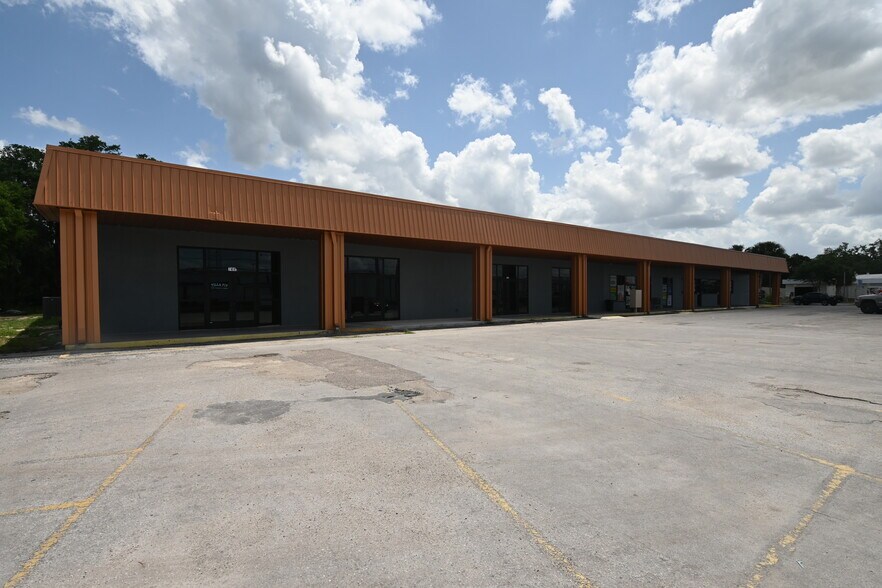 749 S Central Ave, Umatilla, FL for sale - Building Photo - Image 1 of 1