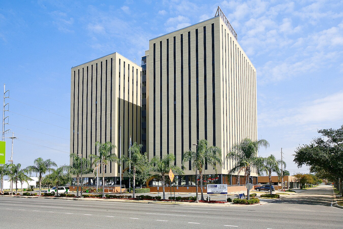 3525 N Causeway Blvd, Metairie, LA 70002