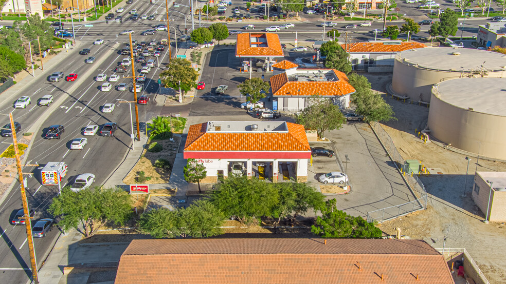 1040 W Rancho Vista Blvd, Palmdale, CA for sale - Building Photo - Image 3 of 15