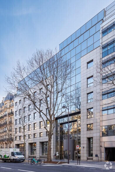8-10 Avenue Ledru-Rollin, Paris for lease - Building Photo - Image 2 of 6