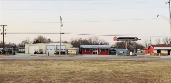 1710 J M Bailey Hwy, Eufaula, OK for sale Primary Photo- Image 1 of 1