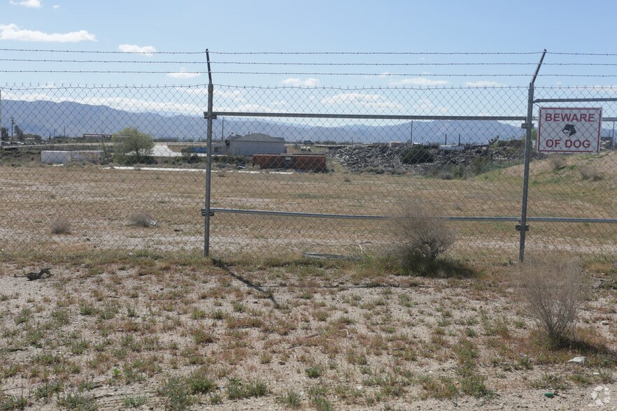 17307 Mesa St, Hesperia, CA 92345