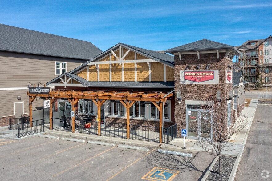 101 Sunset Dr, Cochrane, AB for sale - Building Photo - Image 2 of 11