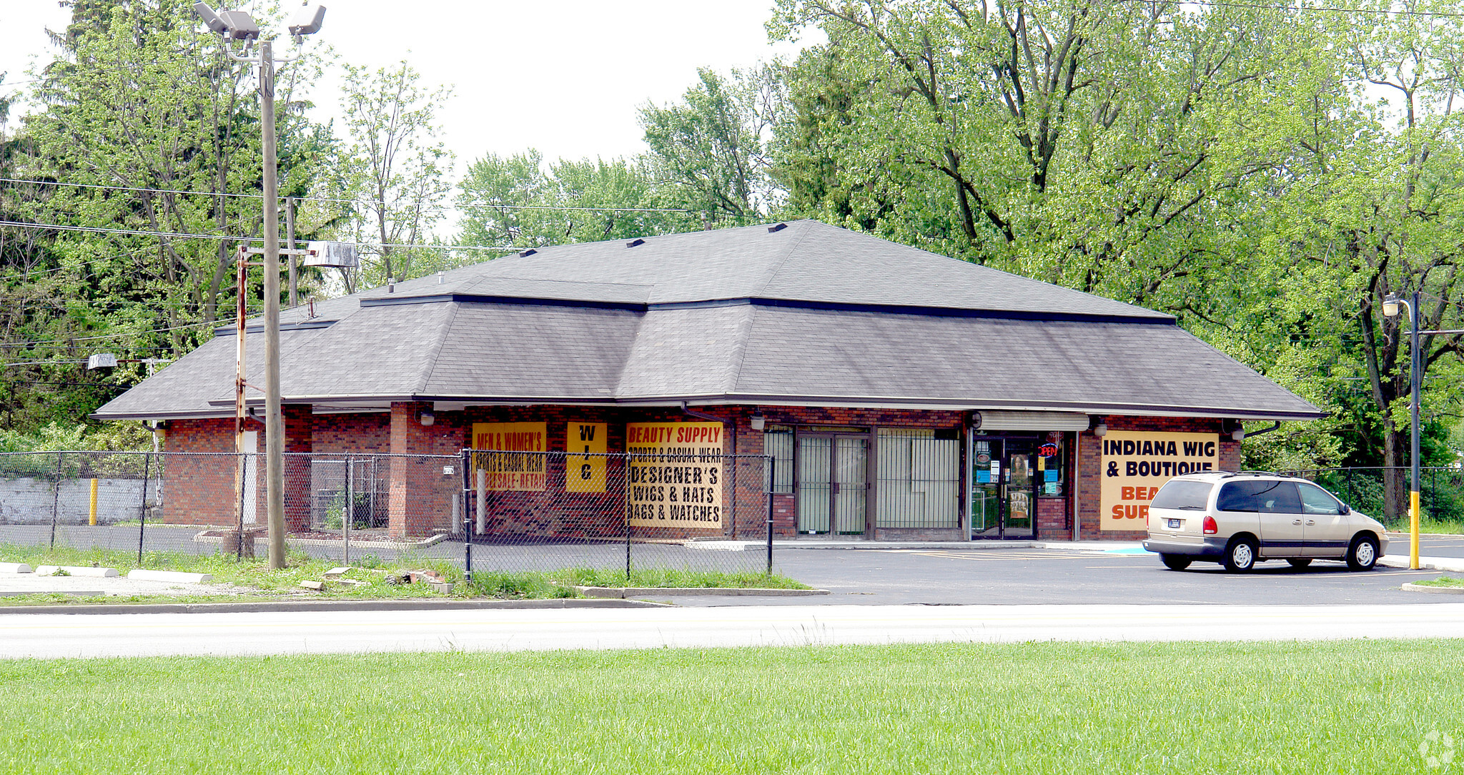 5285 E 38th St, Indianapolis, IN for lease Primary Photo- Image 1 of 4