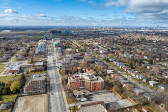 800 Sheppard Ave W, Toronto, ON - Aerial  map view