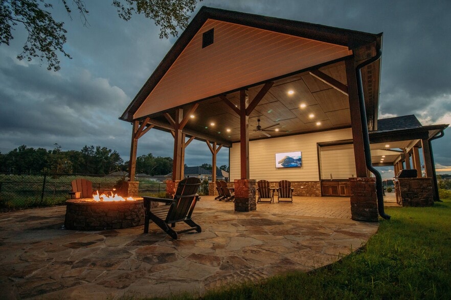 20048 County Road 4118 Rd, Lindale, TX for sale - Building Photo - Image 1 of 44