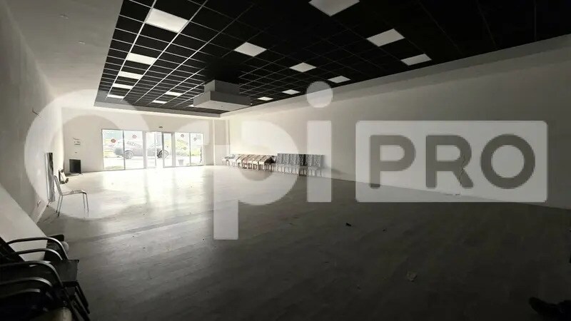 Industrial in Soissons for lease Interior Photo- Image 1 of 6