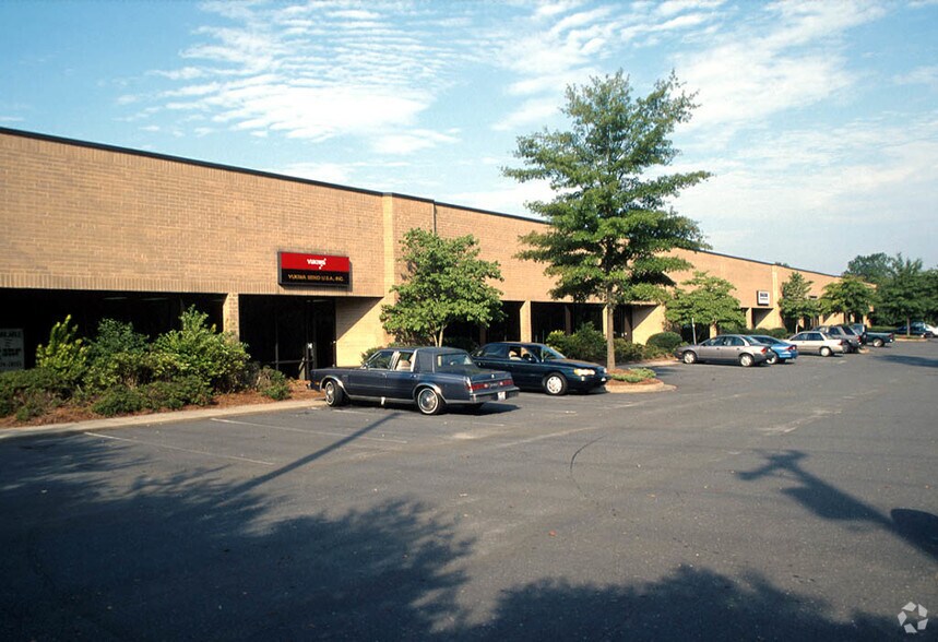 8227 Arrowridge Blvd, Charlotte, NC 28273 | LoopNet - 7920 Arrowridge Blvd Charlotte Nc 28273