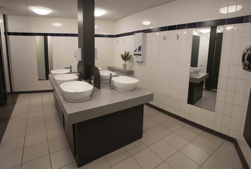 1 Temple Quay, Bristol for lease - Building Photo - Image 2 of 11