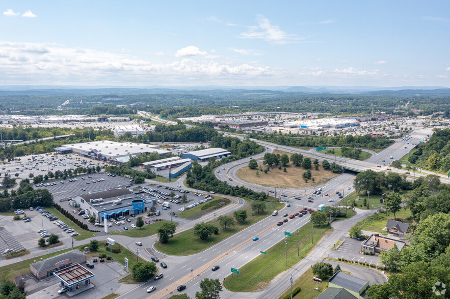 681 Route 211 E, Middletown, NY for sale - Aerial - Image 2 of 30