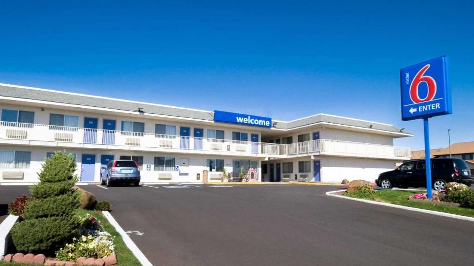 325 SE Nye Ave, Pendleton, OR for sale - Building Photo - Image 1 of 1