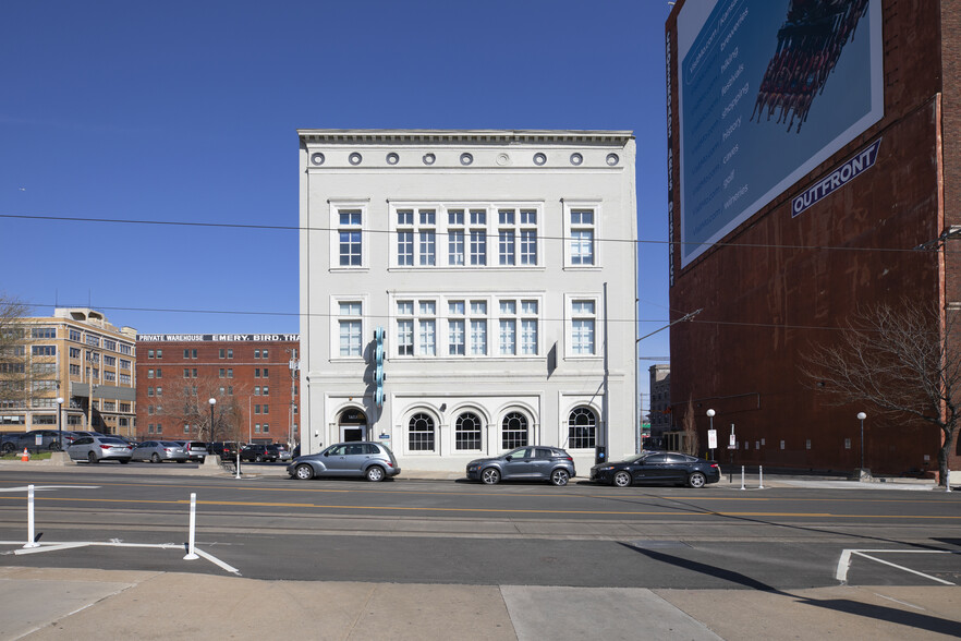 1617 Main St, Kansas City, MO for lease - Building Photo - Image 2 of 6