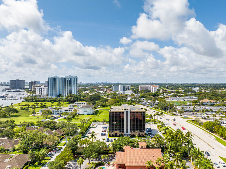 11300 US Highway 1, Palm Beach Gardens, FL for lease - Building Photo - Image 3 of 20