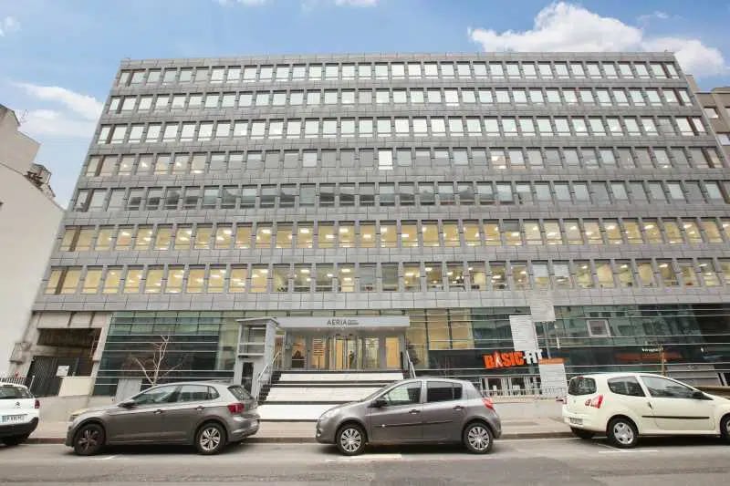 Office in Boulogne-Billancourt for lease - Building Photo - Image 2 of 8