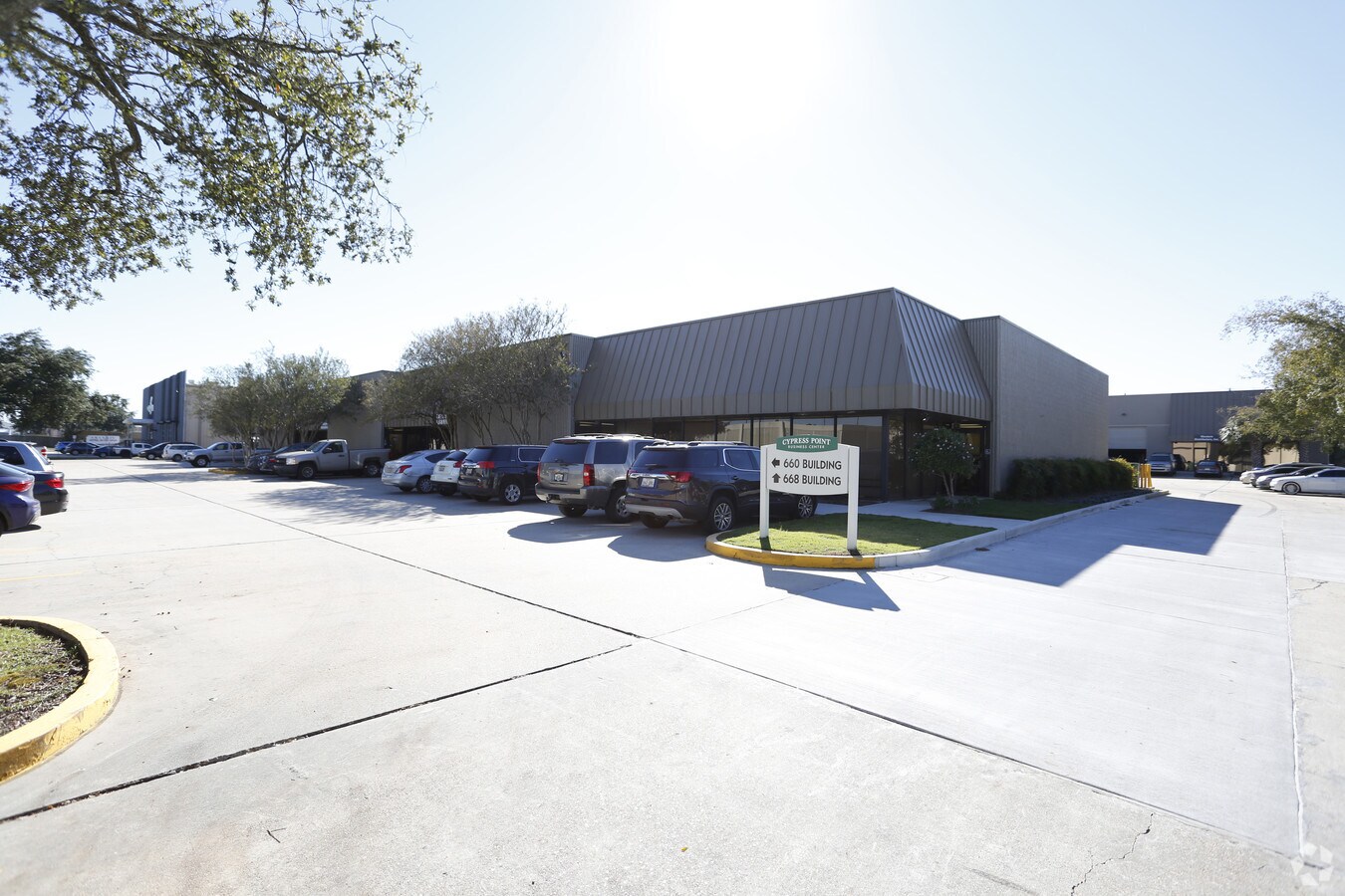 668 Distributors Row, New Orleans, LA 70123