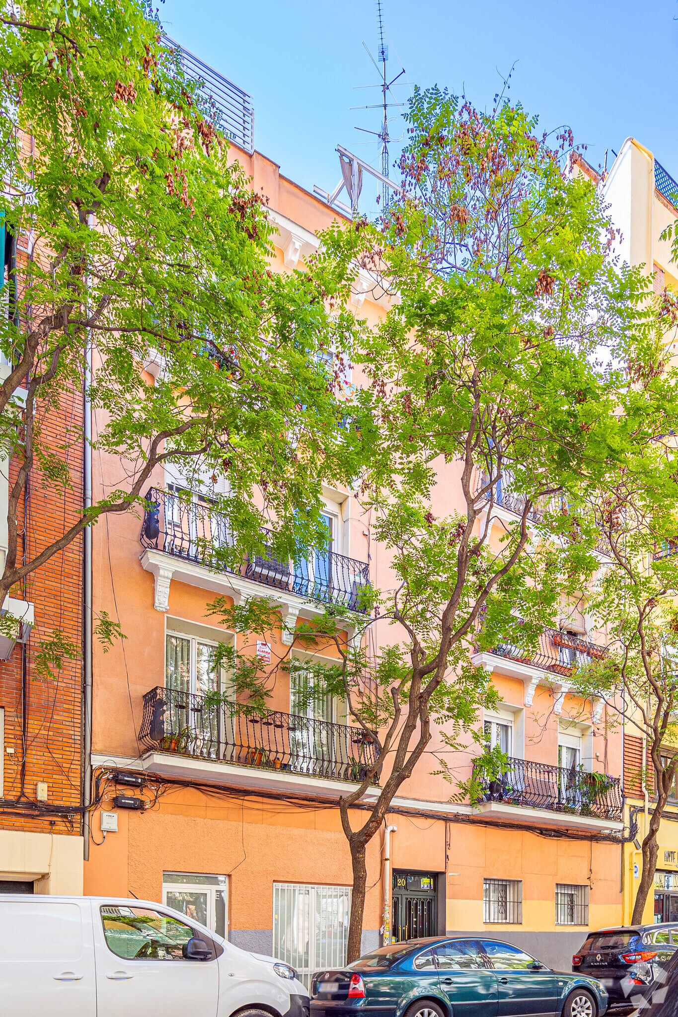 Calle Bretón de los Herreros, 20, Madrid, Madrid for sale Primary Photo- Image 1 of 1