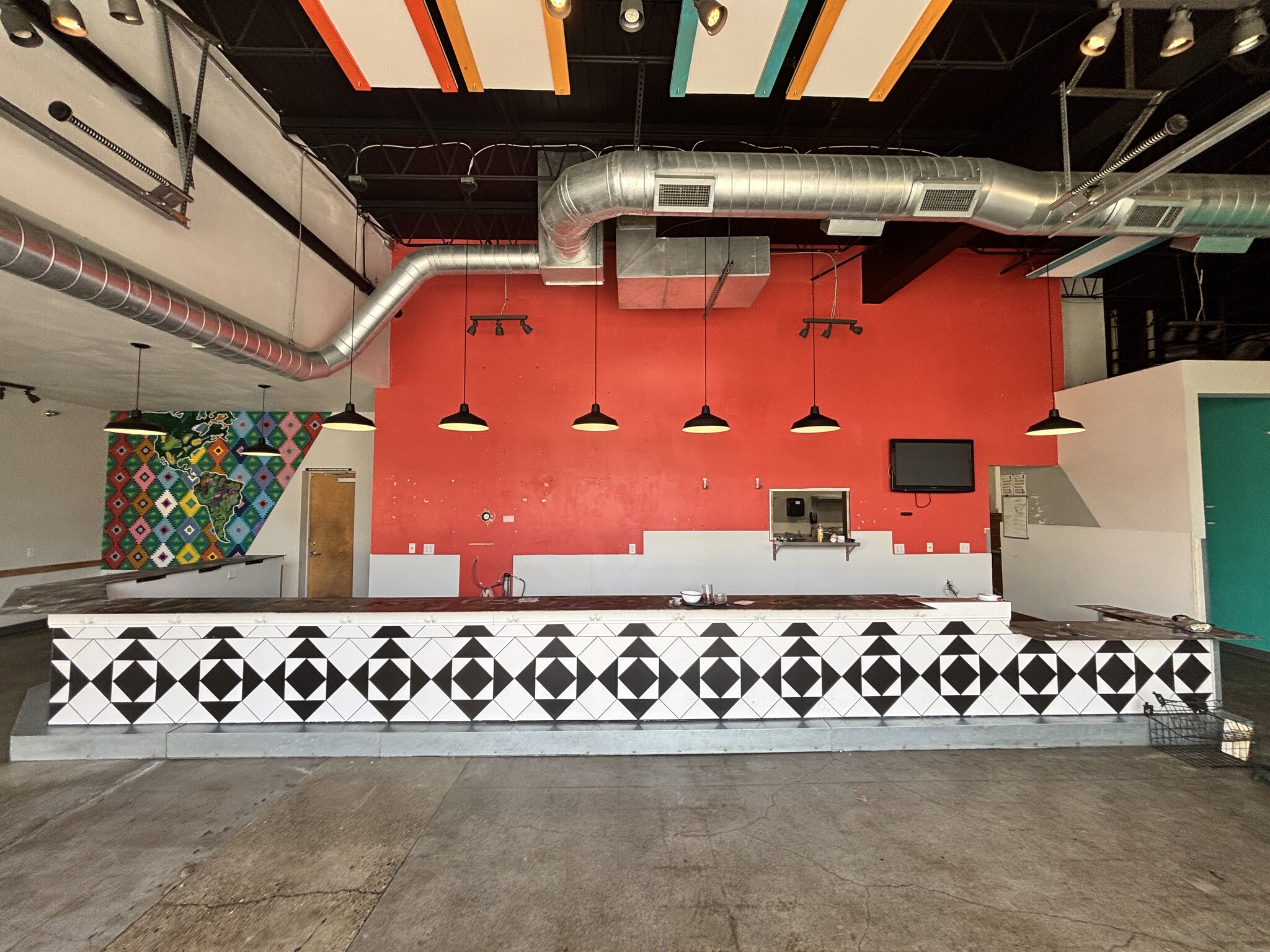 576 Patterson St NW, Salem, OR for lease Building Photo- Image 1 of 28