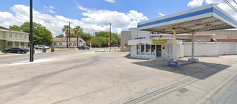 934 Fredericksburg Rd, San Antonio TX - Convenience Store