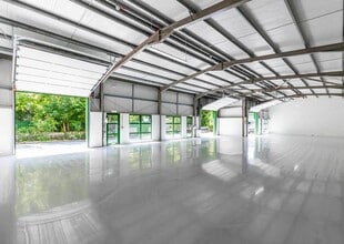 1-8 Station Rd, Aberdeen for lease Interior Photo- Image 2 of 3