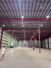 3203 Avenue B, Lubbock, TX for lease Interior Photo- Image 2 of 2