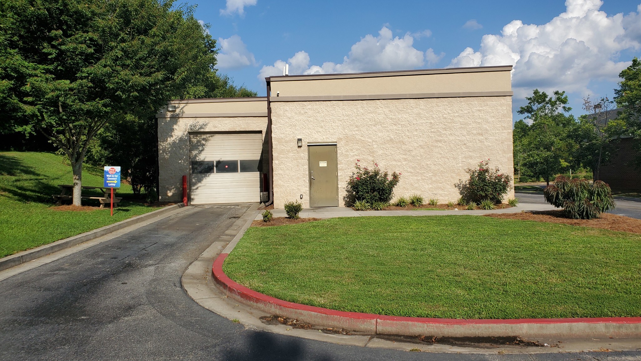 1544 Highway 74 N, Tyrone, GA 30290 Retail for Sale