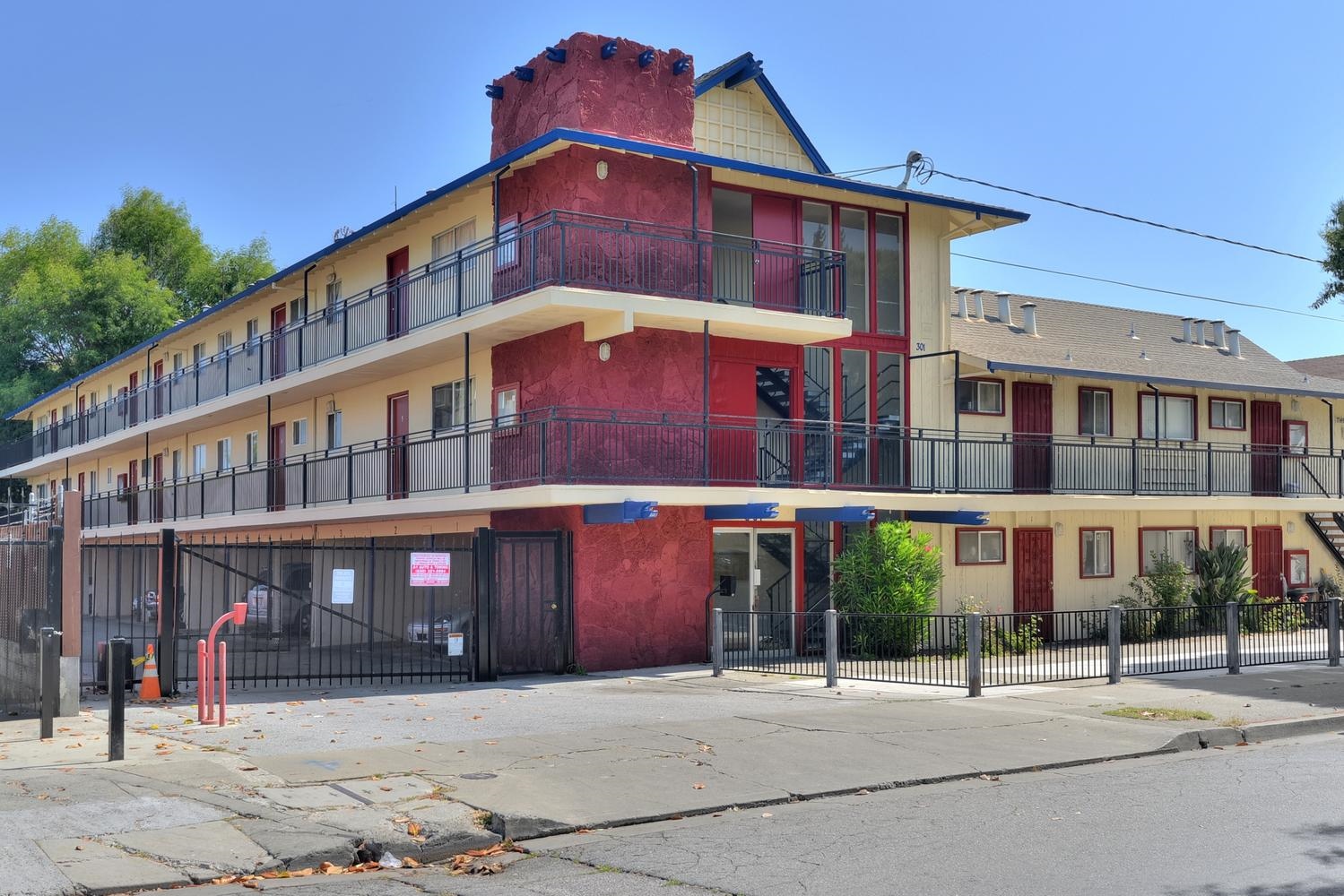 301 O'Keefe Rd, East Palo Alto, CA for sale Primary Photo- Image 1 of 7