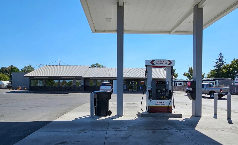 1101 N Broadway, Buhl, ID for sale - Building Photo - Image 2 of 10