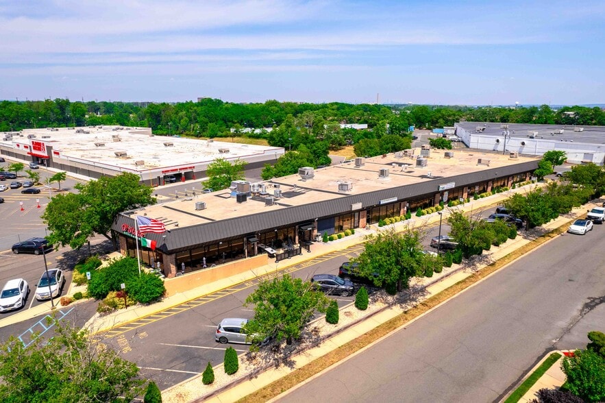 1500 Saint Georges Ave, Avenel, NJ for sale - Building Photo - Image 1 of 9