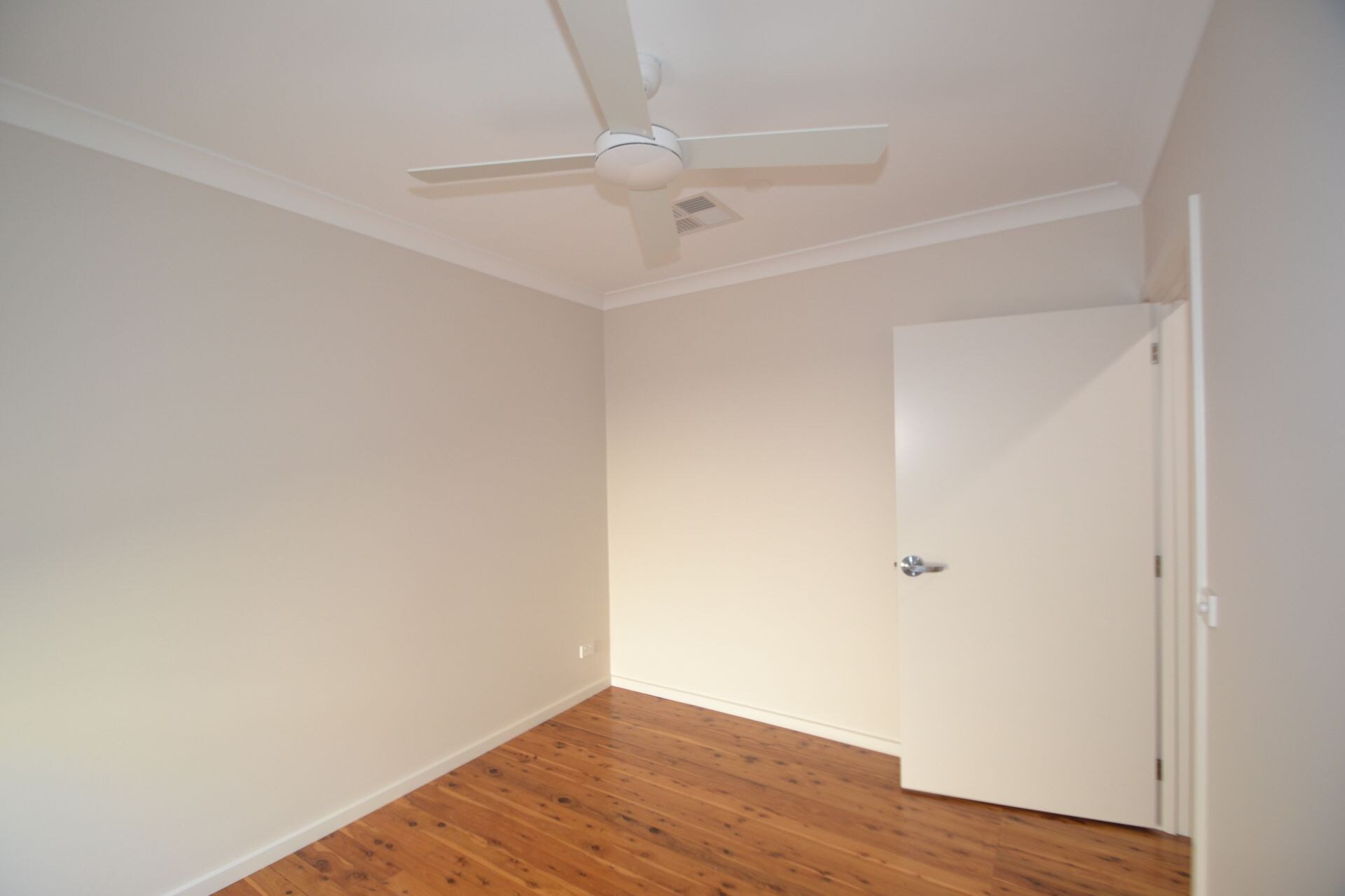 35 Maiden St, Moama for lease Interior Photo- Image 1 of 1