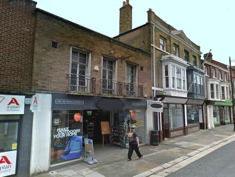 28 High St, Newport for sale - Building Photo - Image 1 of 3