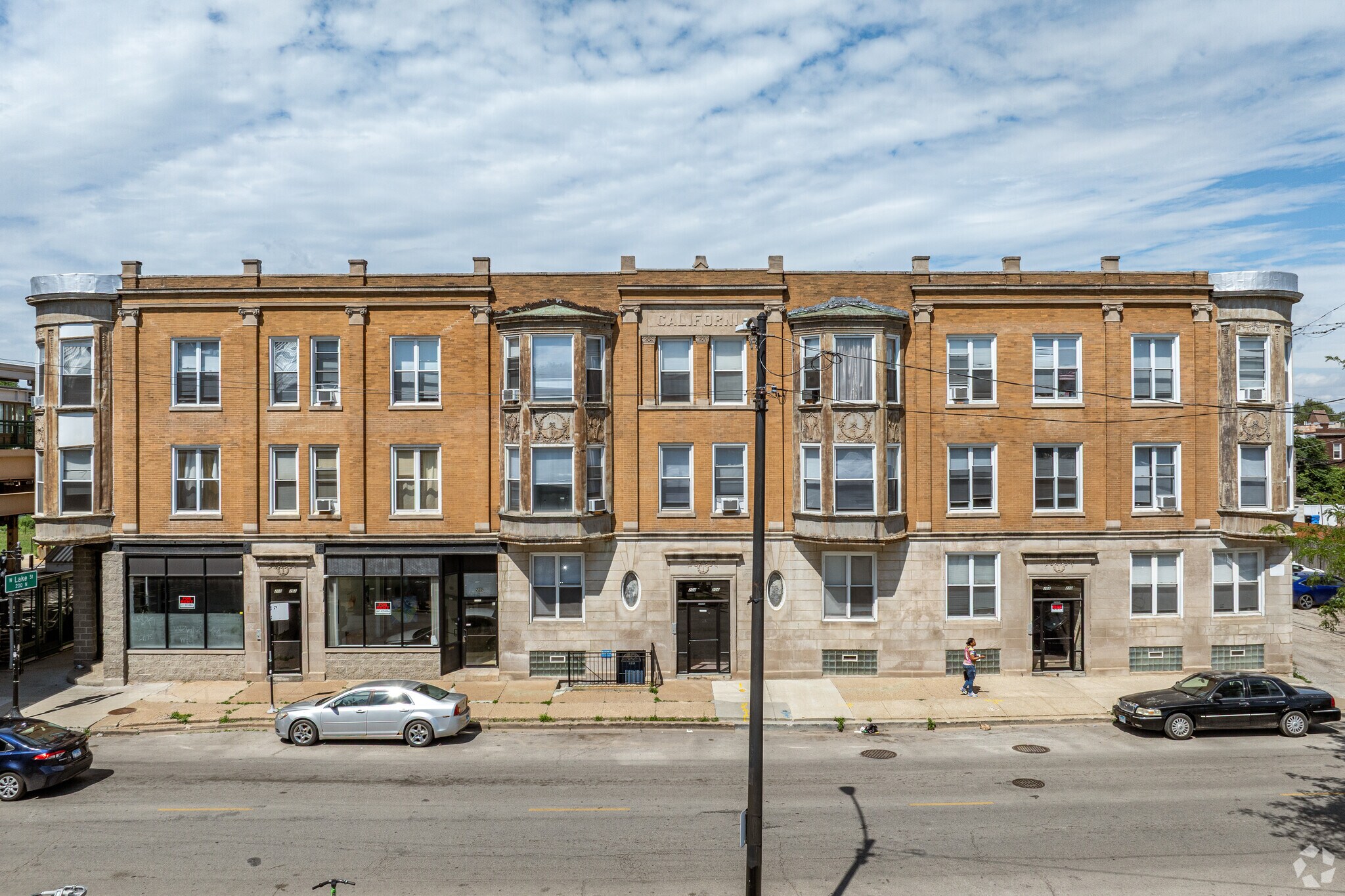 200-210 N California Ave, Chicago, IL for lease Building Photo- Image 1 of 13