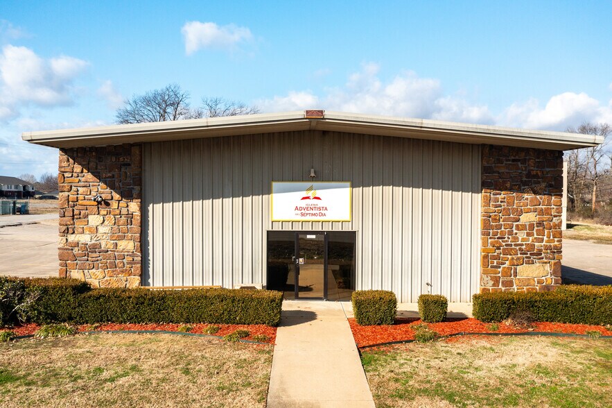 7032 Texas Rd, Fort Smith, AR for sale - Building Photo - Image 1 of 1