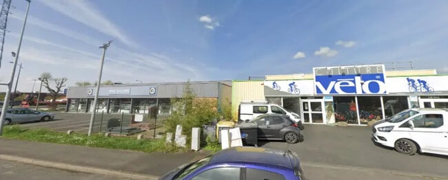 Location Commerce 380 m²