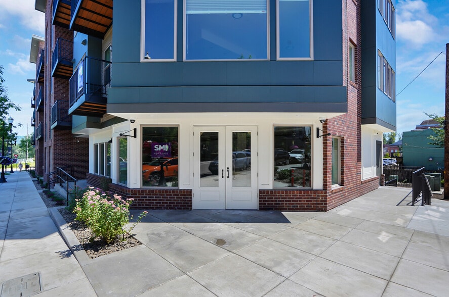 107 C Street, Independence, OR for lease - Building Photo - Image 1 of 49