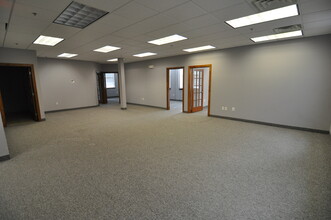 99 Lantern Dr, Doylestown, PA for lease Interior Photo- Image 2 of 5