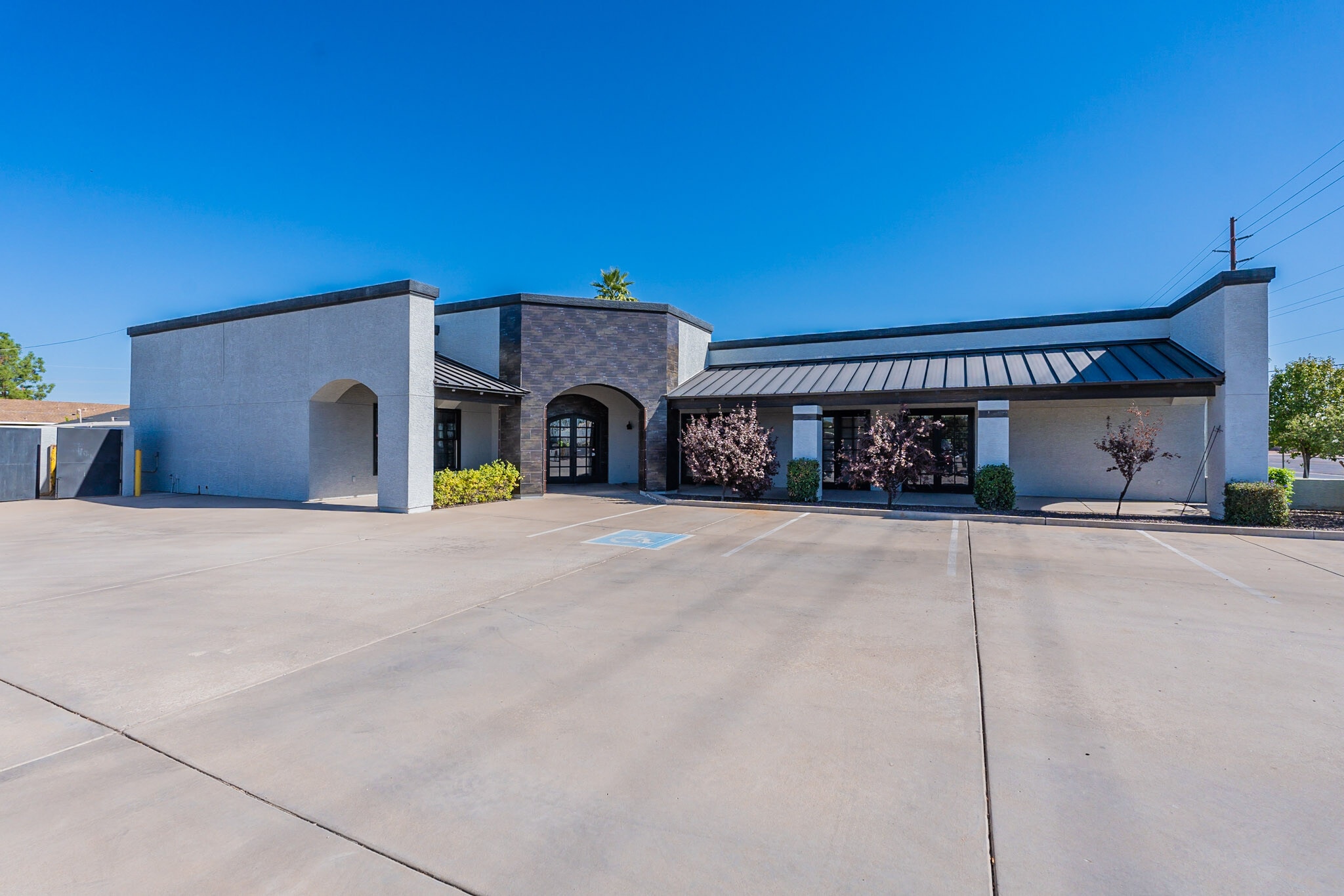 3930 E University Dr, Mesa, AZ for sale Building Photo- Image 1 of 1