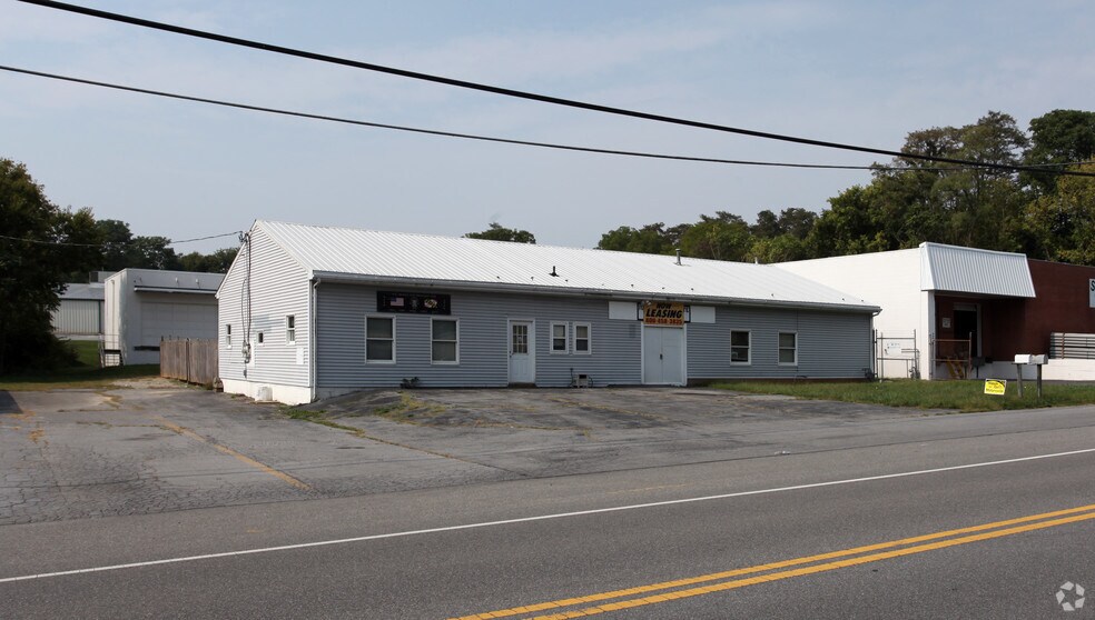 18045 W Oak Ridge Dr, Hagerstown, MD 21740