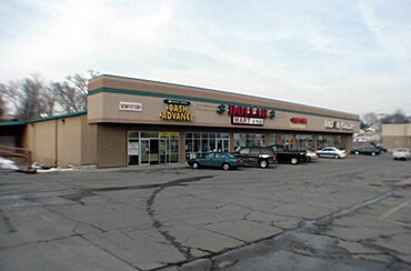 1126 1st Ave E, Newton, IA for sale - Primary Photo - Image 1 of 1