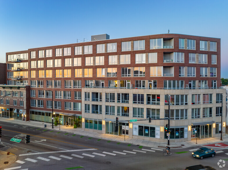 1980 N Milwaukee Ave, Chicago, IL for sale - Primary Photo - Image 1 of 1