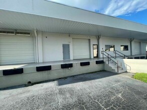 365 Sarasota Center Blvd, Sarasota, FL for lease Building Photo- Image 2 of 3