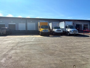 2100 E Union Bower Rd, Irving, TX for lease Interior Photo- Image 2 of 4