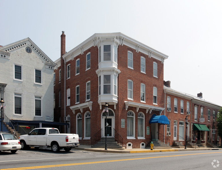 7-9 E Main St, Emmitsburg, MD for sale - Building Photo - Image 1 of 1