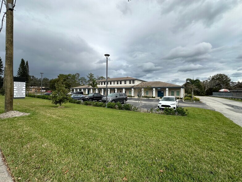 4063 N Goldenrod Rd, Winter Park, FL 32792 Goldenrod Plaza