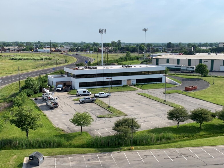 5850 Fortune Cir W, Indianapolis, IN for lease - Building Photo - Image 1 of 6