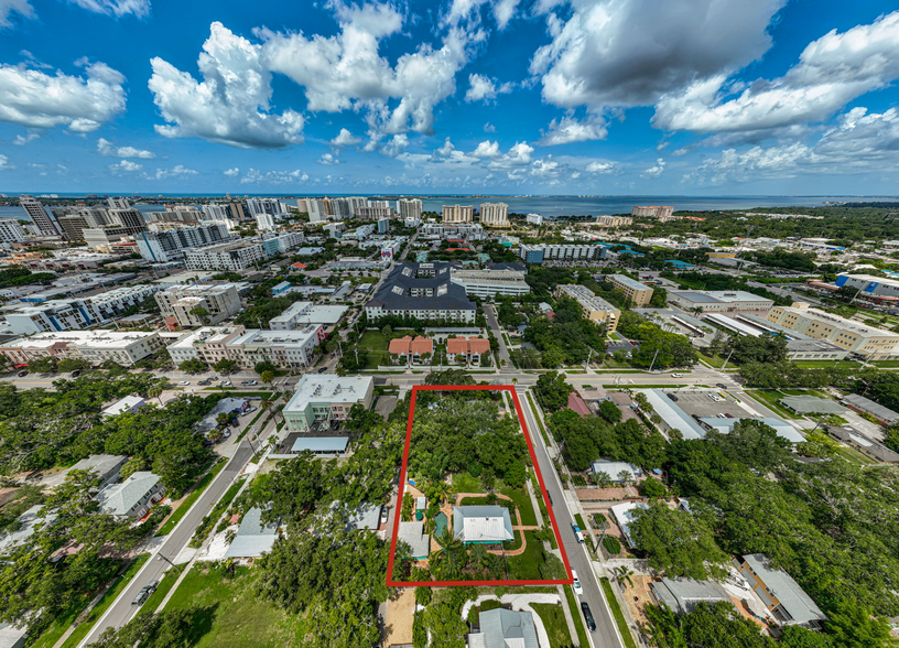 628 N Orange Ave, Sarasota, FL for sale - Aerial - Image 1 of 17